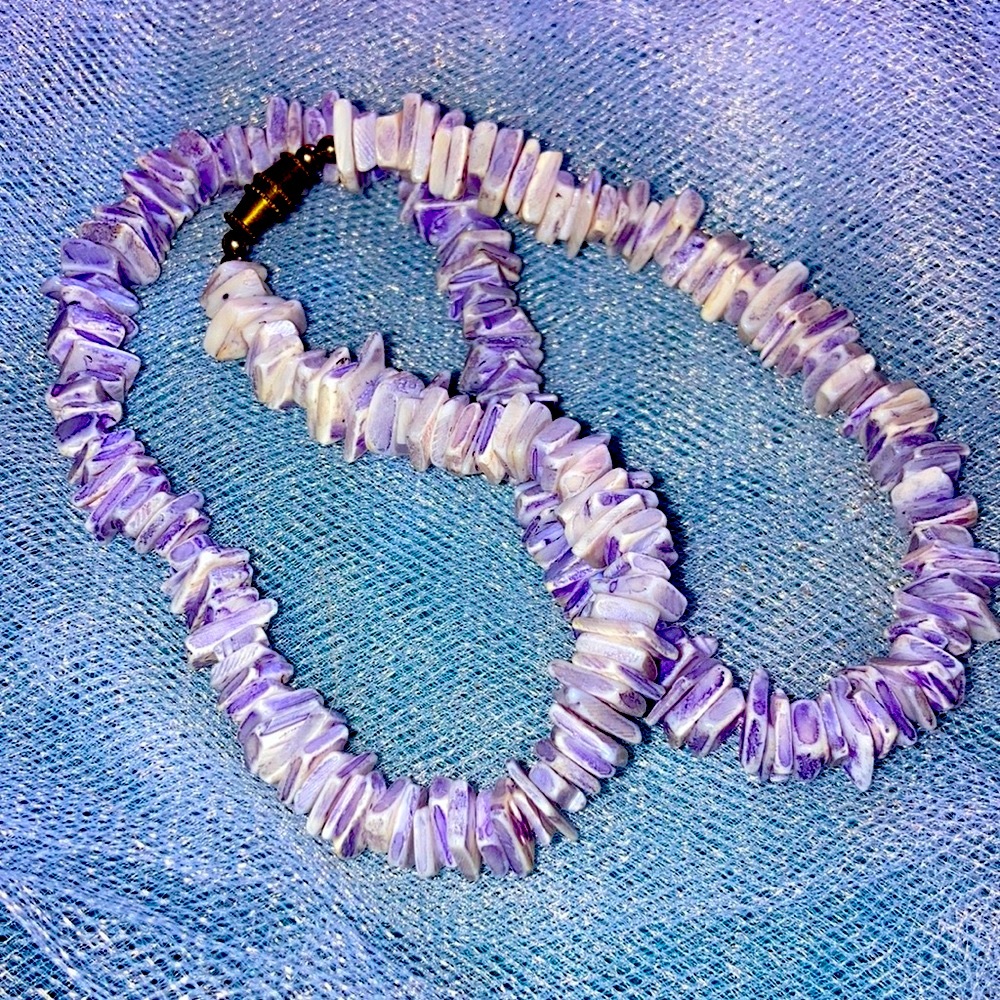 3/$25 Vintage Bahamian Purple Shell Necklace Choker 1985